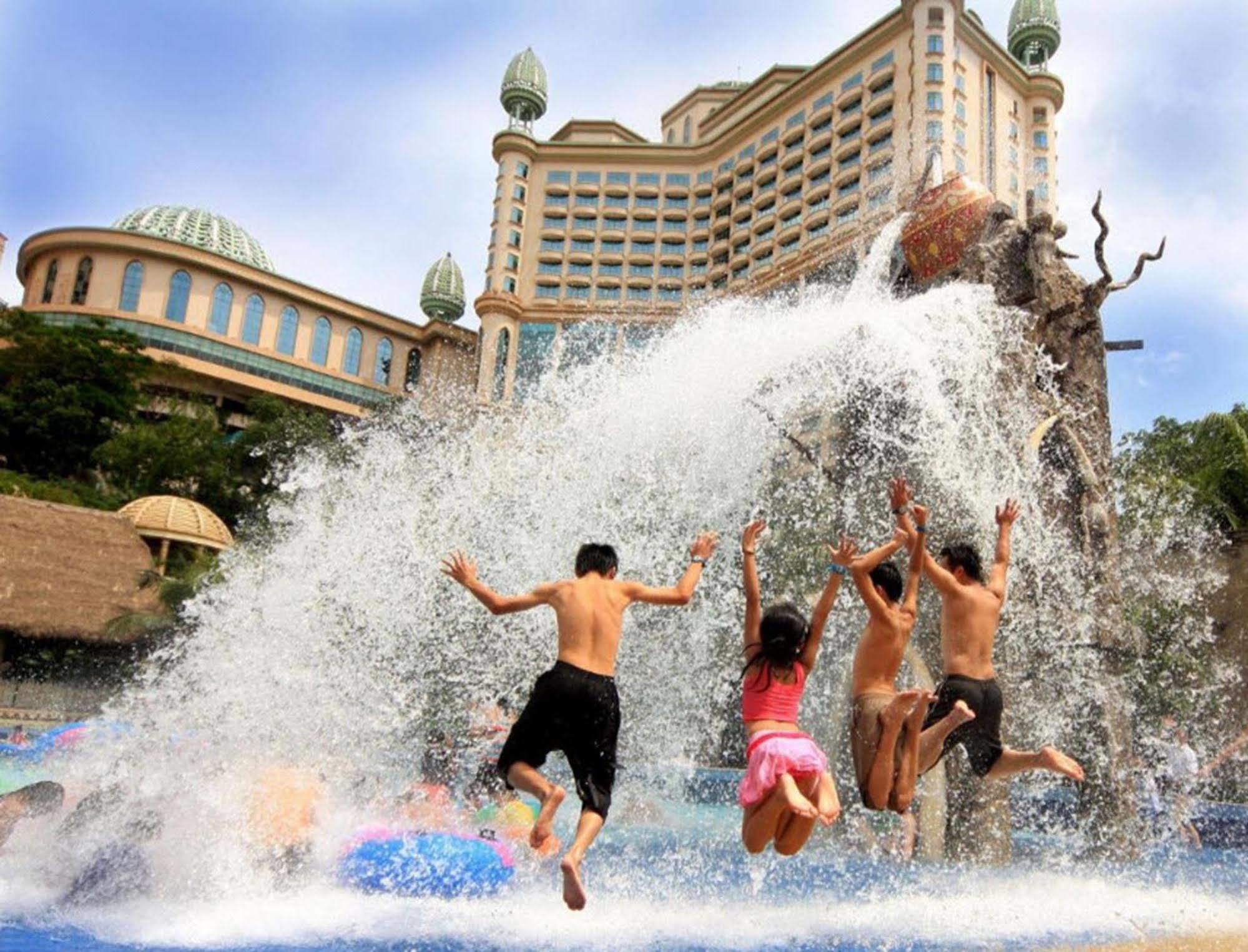 The Villas At Sunway Resort Hotel Kampong Penaga  Экстерьер фото